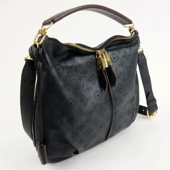 💎✨STUNNING✨💎AUTHENTIC Louis Vuitton Monogram Mahina Selene PM Shoulder Bag - Picture 5 of 15